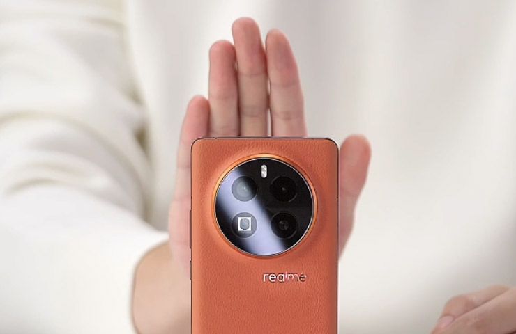Realme GT5 Pro si sblocca anche tramite riconoscimento dell'impronta del palmo della mano
