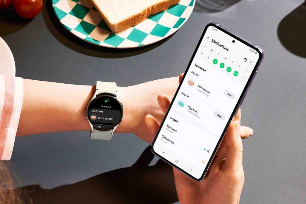 smartphone e smartwatch Samsung Galaxy con Samsung Health
