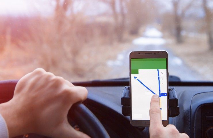 Google Maps in auto