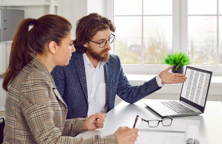 Professionisti usano fogli di calcolo Professionisti usano fogli di calcolo
