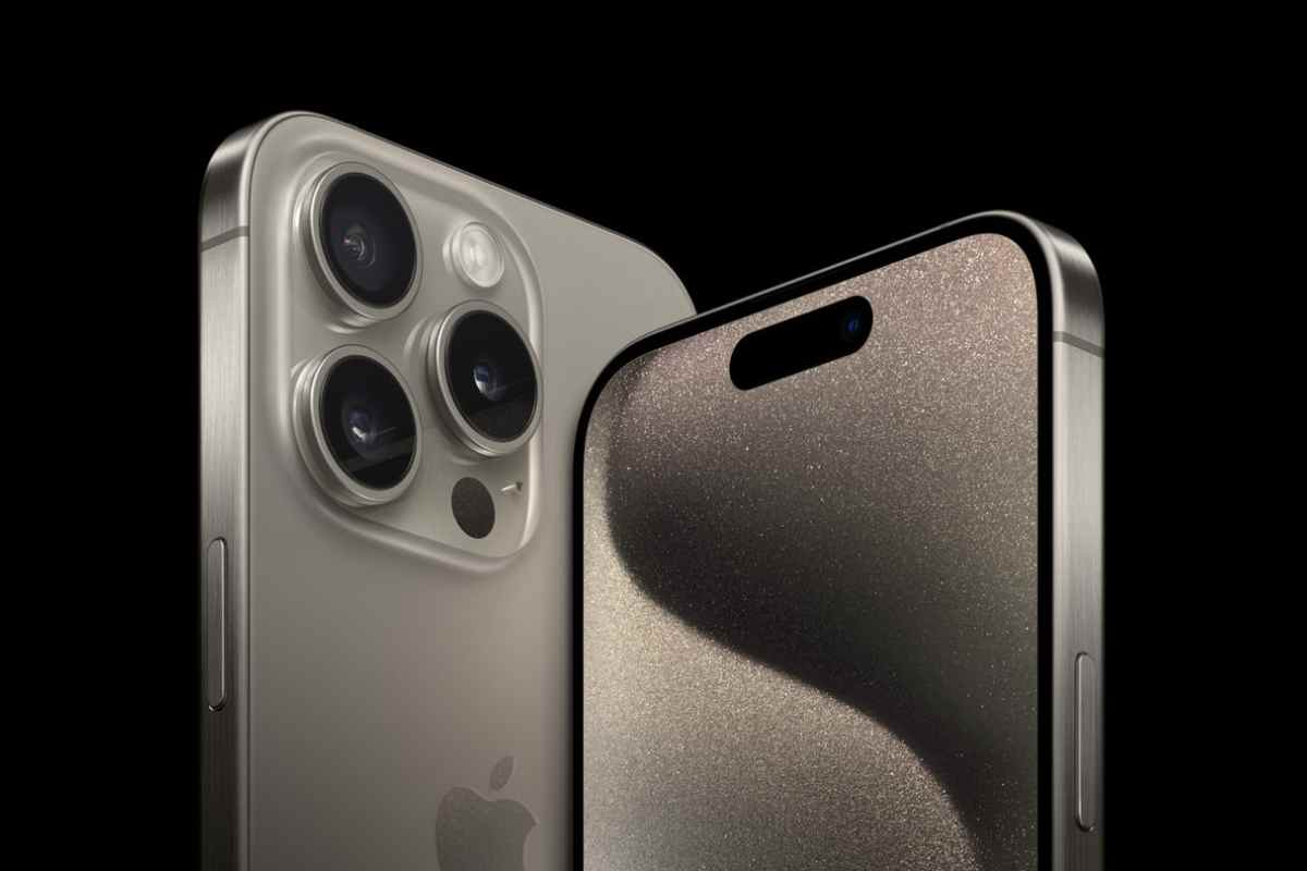 Ricaricare l'iPhone 15 Pro