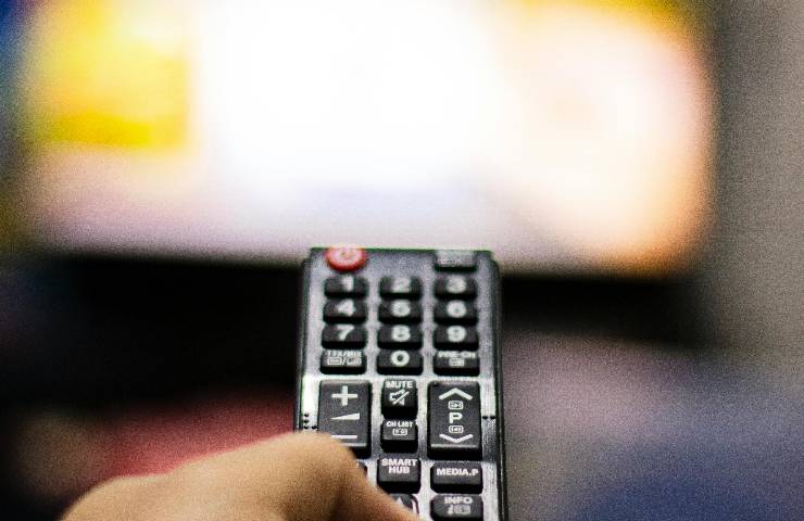 Guardare la tv Guardare la tv
