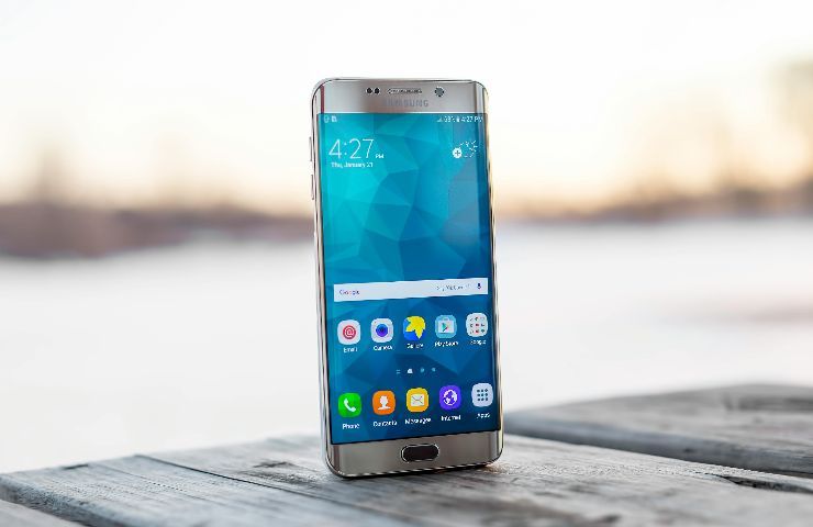Cellulare Samsung grigio