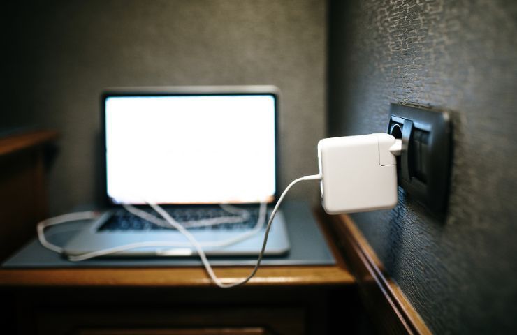 Lasciare il PC attaccato alla corrente