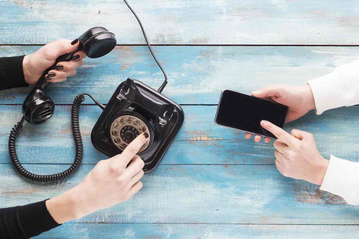 dal telefono con filo allo smartphone