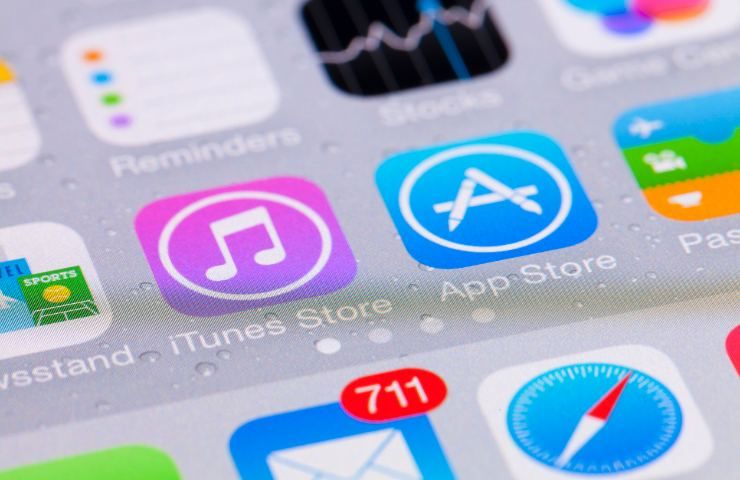 Ti spiano l'iPhone di nascosto? Allora hai bisogno di questa app