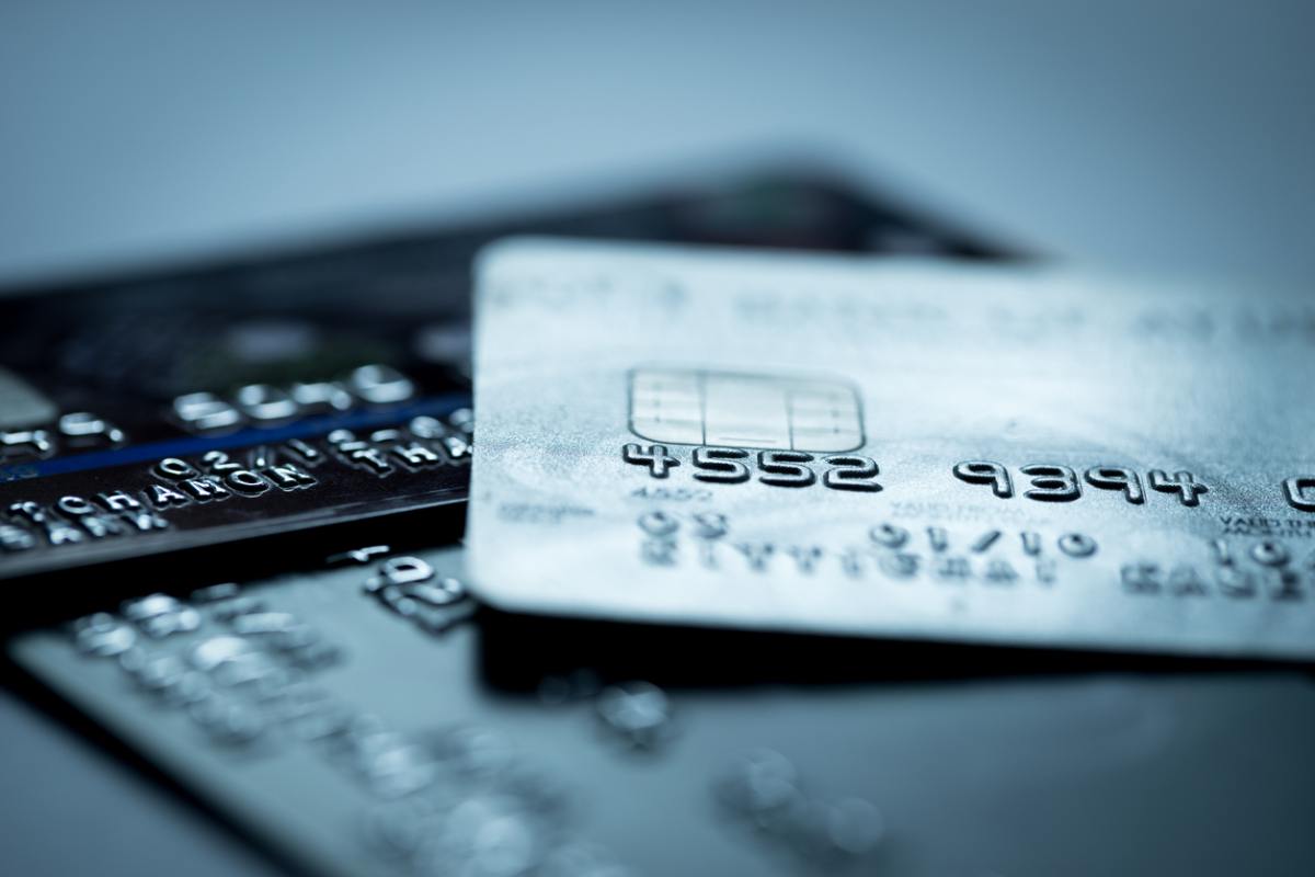 Si può avere una carta di credito senza busta paga? Ecco la risposta