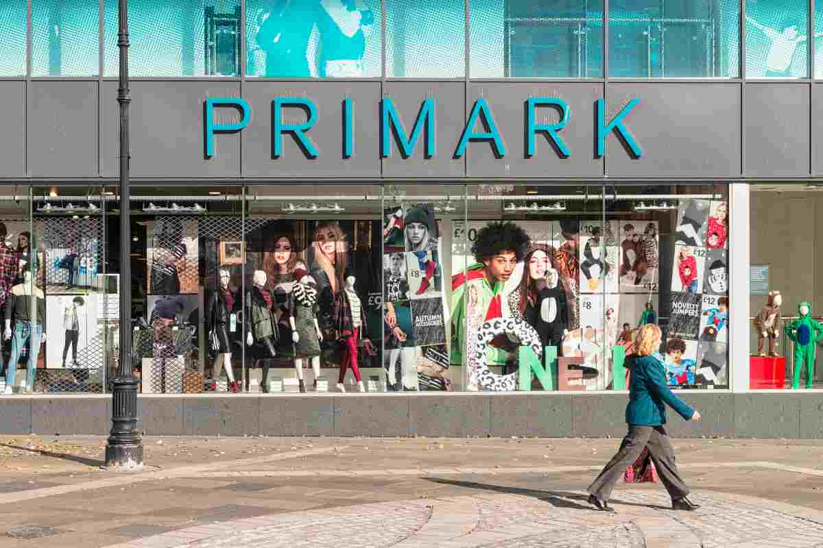 Primark, novità assoluta in Italia: apre il primo store con casse self service