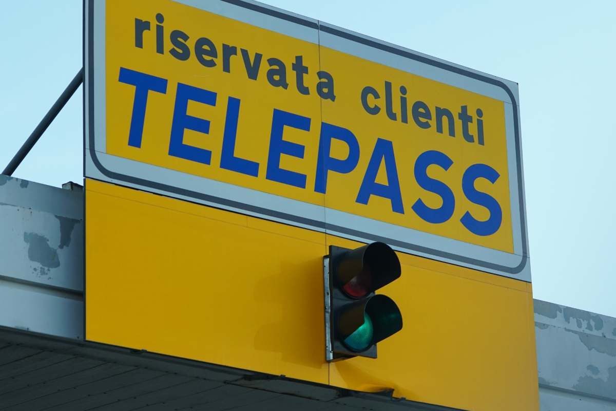 Telepass, pessime notizie per i clienti: prezzi in aumento