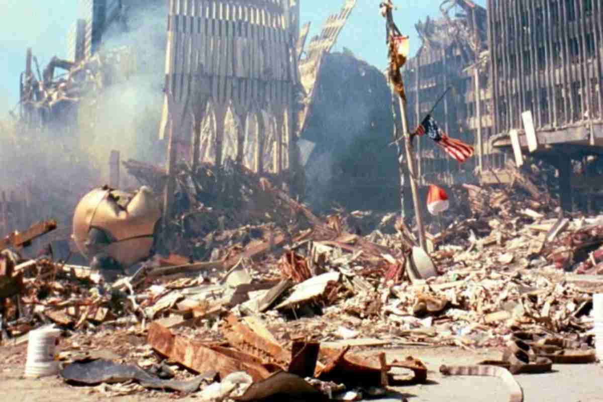 Tragedia 11 settembre: un cellulare ritrovato integro dalle macerie
