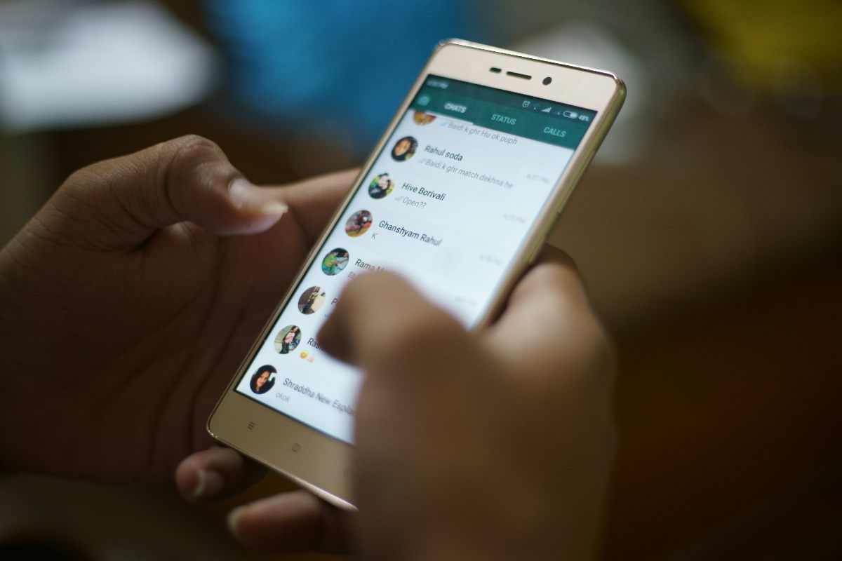 WhatsApp, attenzione agli screenshot delle chat: mai fidarsi