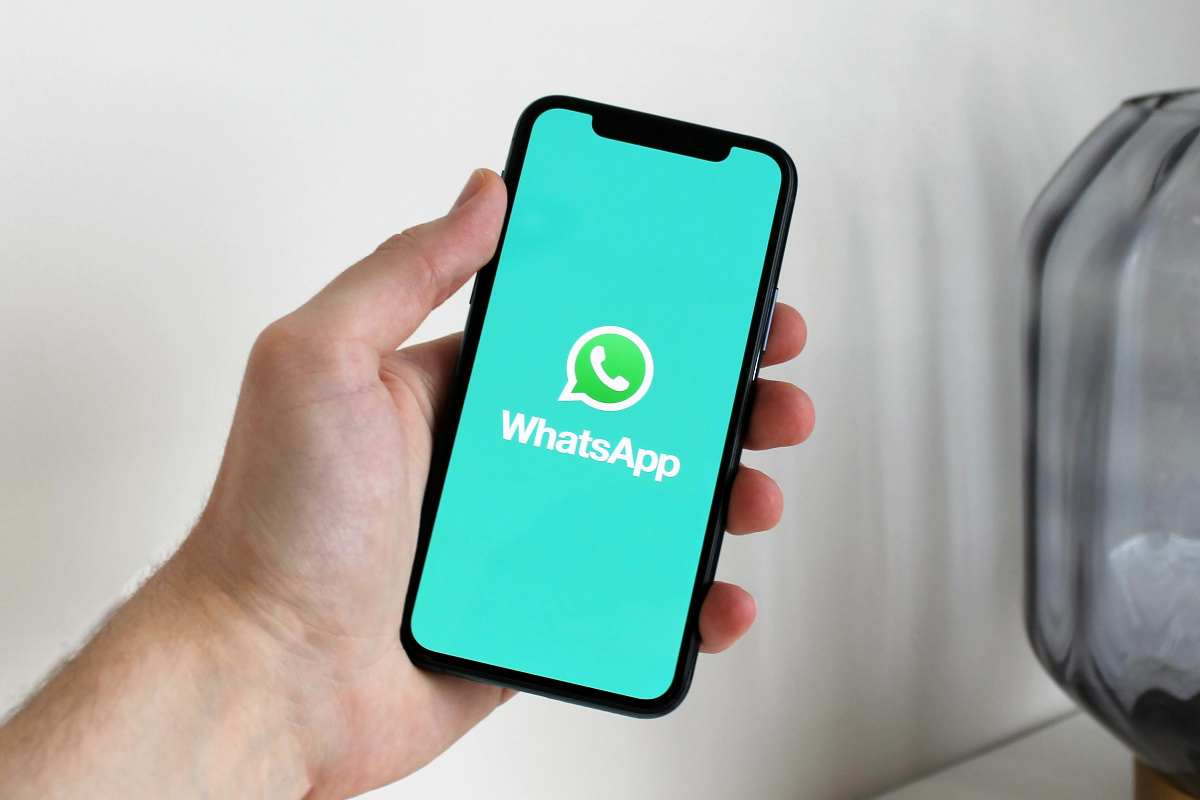 WhatsApp icona sfondo verde