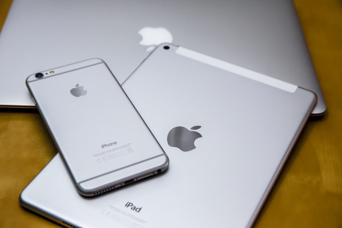 Hai un iPhone: ecco come risolvere il mal d'auto quando utilizzi il cellulare