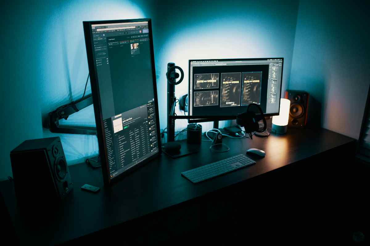 Computer desktop Computer desktop