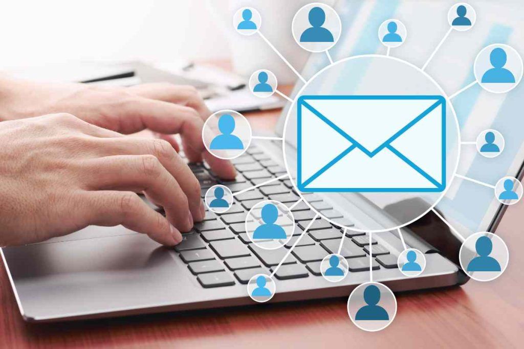 Inviare mail con Apple