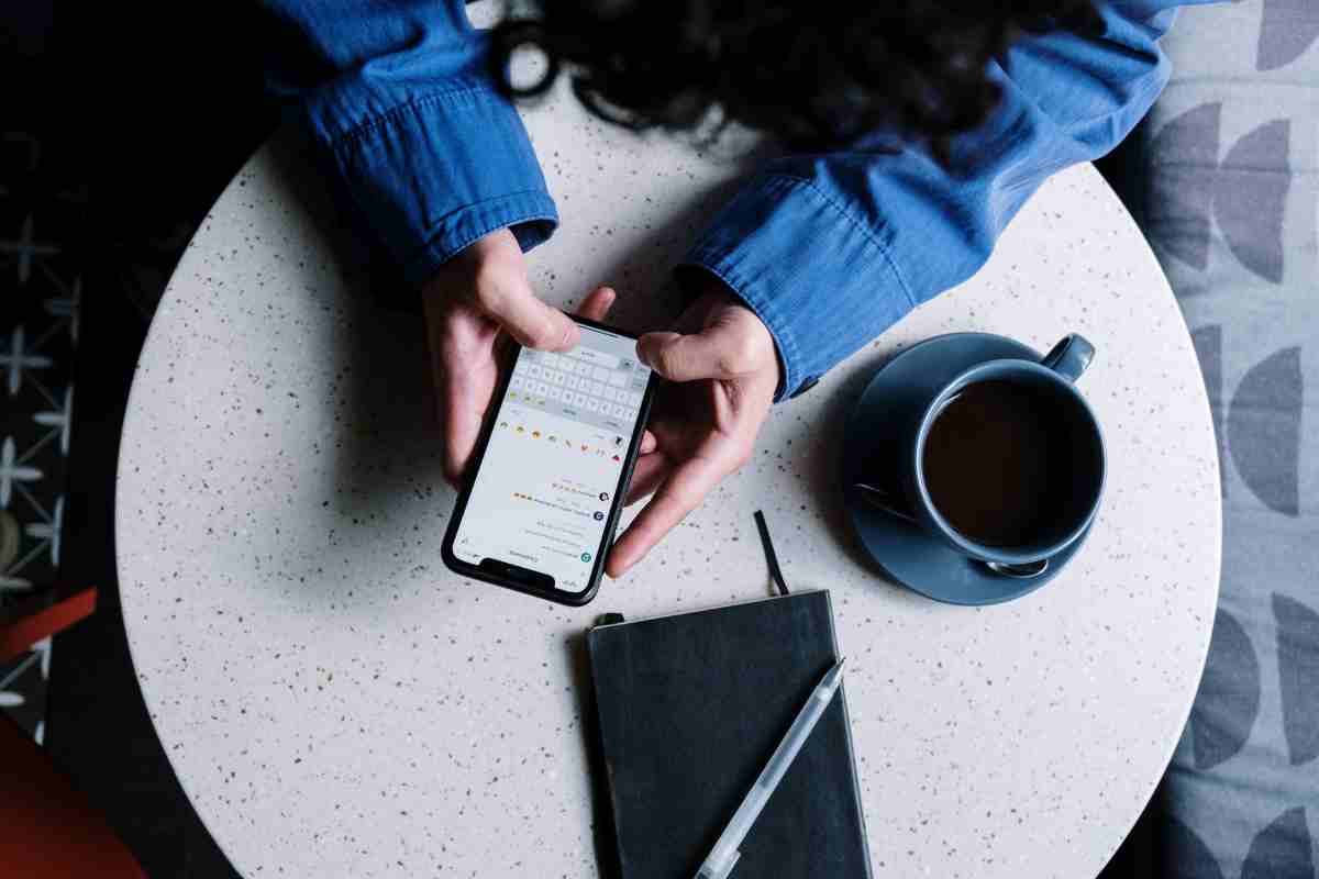 WhatsApp cercare messaggi